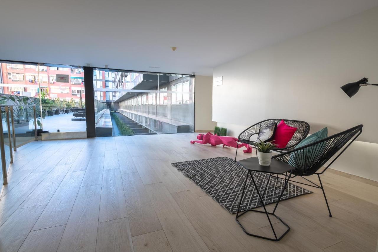 Aparthotel Bcn Montjuic Barcelona Ngoại thất bức ảnh
