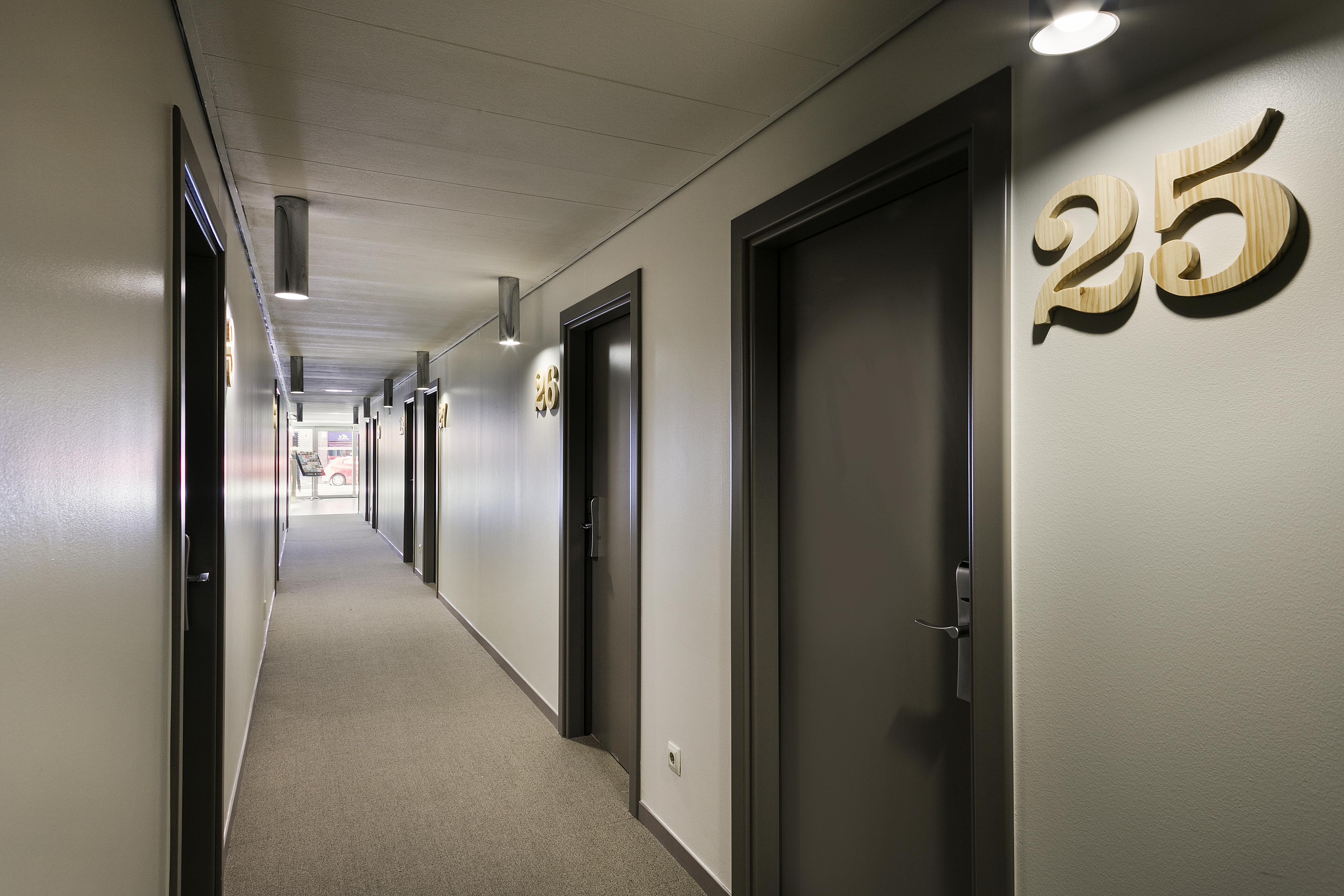 Aparthotel Bcn Montjuic Barcelona Ngoại thất bức ảnh