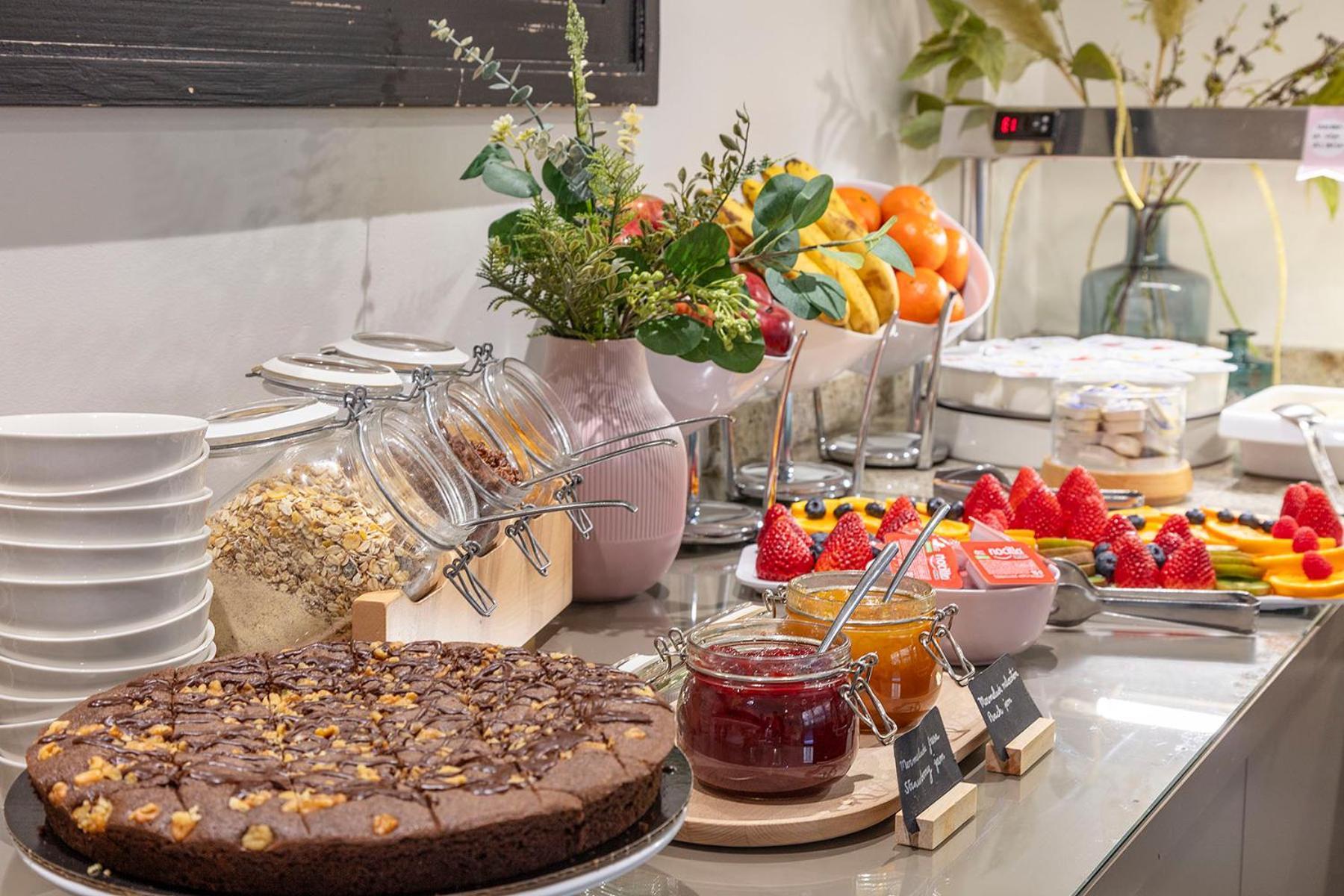 Aparthotel Bcn Montjuic Barcelona Ngoại thất bức ảnh