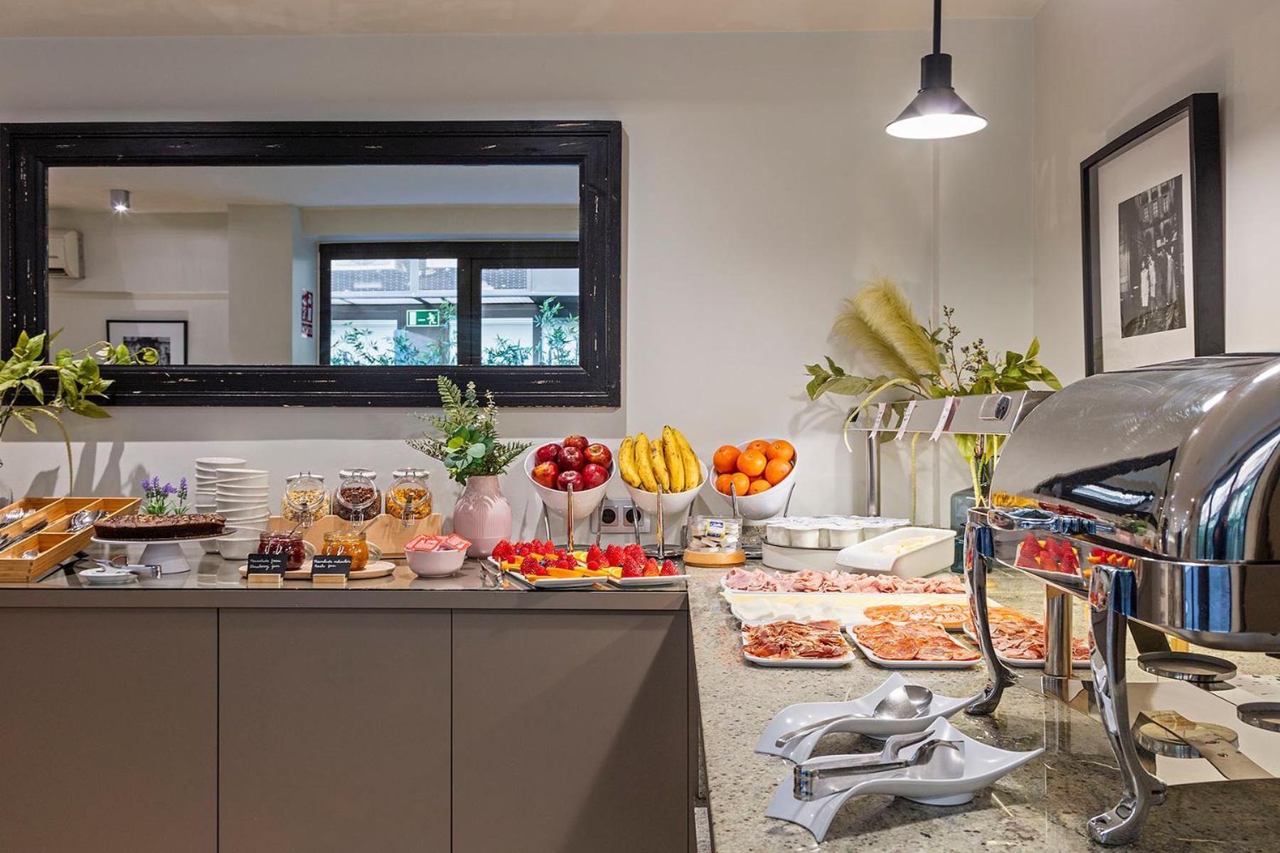 Aparthotel Bcn Montjuic Barcelona Ngoại thất bức ảnh
