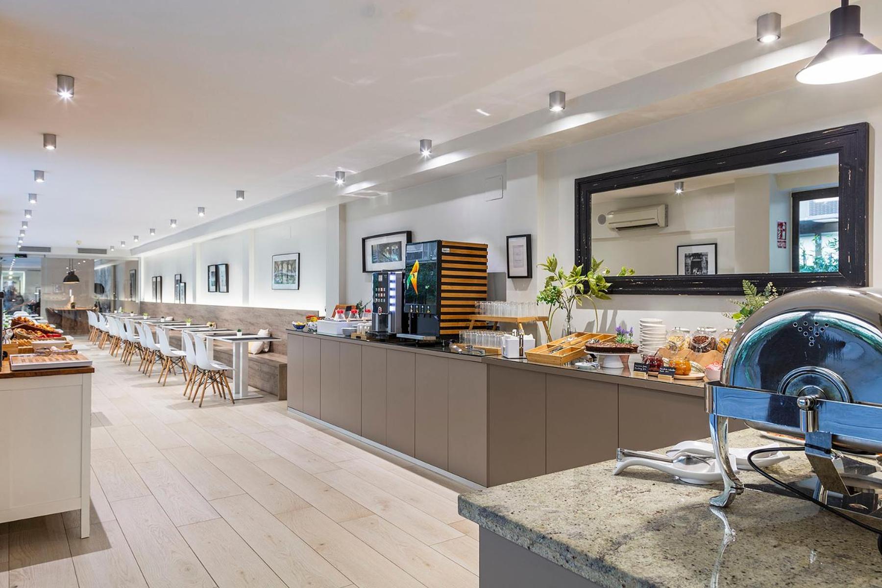 Aparthotel Bcn Montjuic Barcelona Ngoại thất bức ảnh