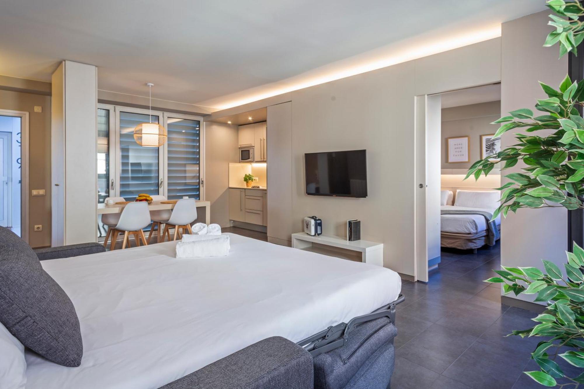 Aparthotel Bcn Montjuic Barcelona Ngoại thất bức ảnh
