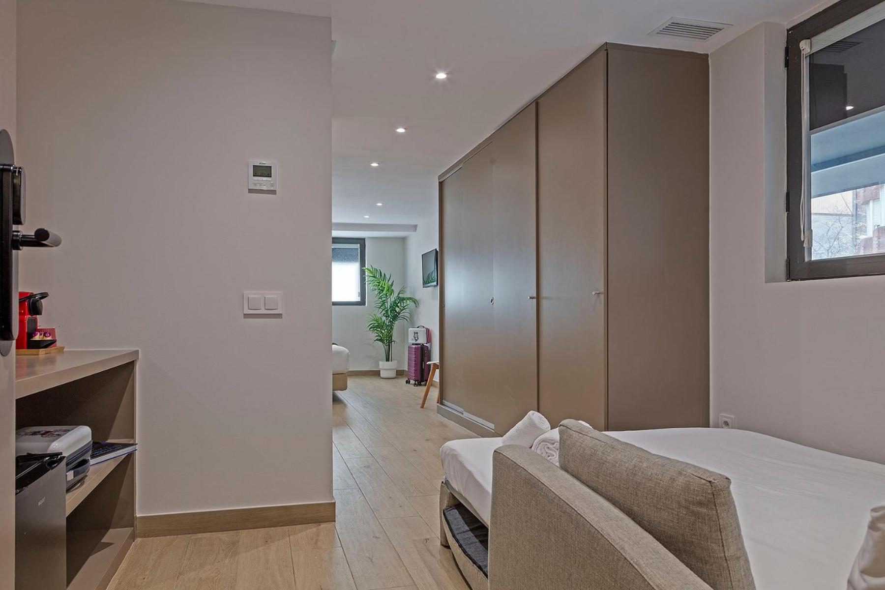Aparthotel Bcn Montjuic Barcelona Ngoại thất bức ảnh