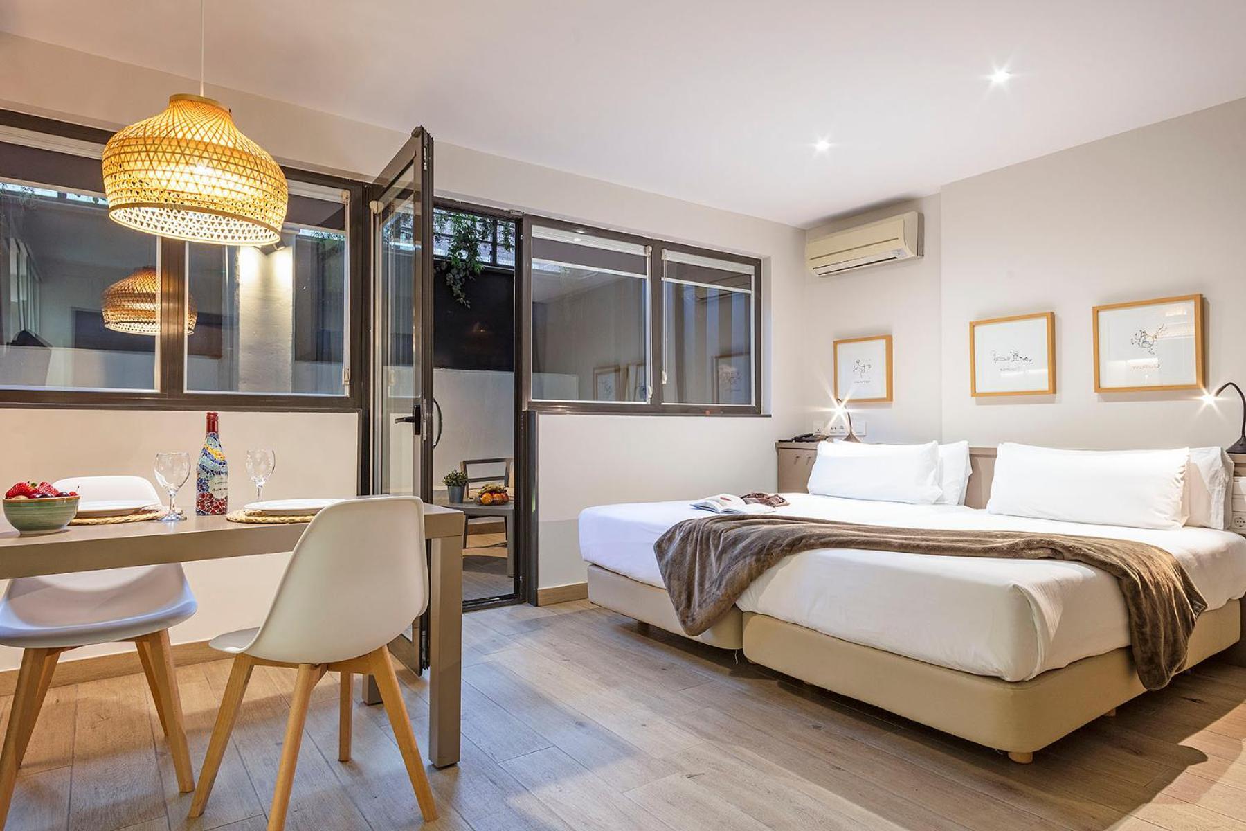 Aparthotel Bcn Montjuic Barcelona Ngoại thất bức ảnh