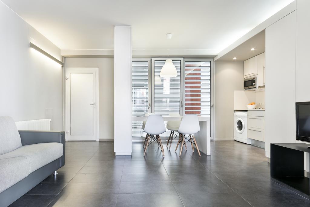 Aparthotel Bcn Montjuic Barcelona Ngoại thất bức ảnh